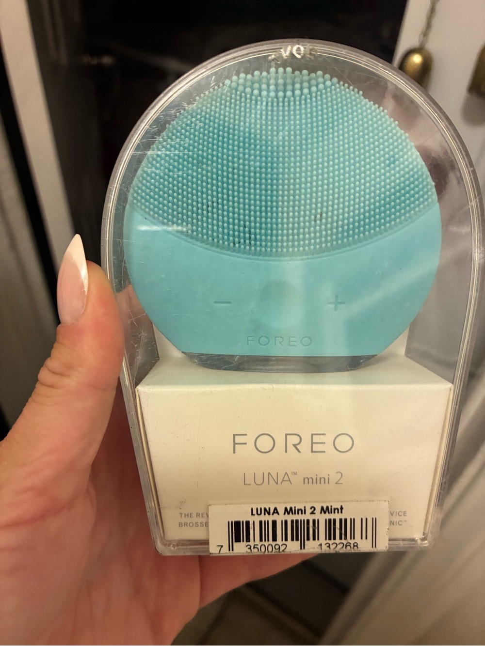 FOREO LUNA mini 2 Mint Facial Cleansing Device